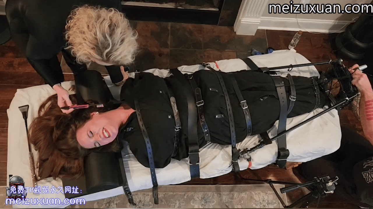 MZG793-Fettish – The Tickle Table – Liz River